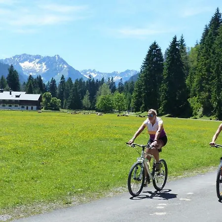 Spacious Inviting Near Fussen In The Allgau Region In Bavaria Hopferau