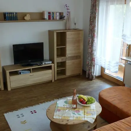 Spacious Inviting Near Fussen In The Allgau Region In Bavaria דירה הופראו